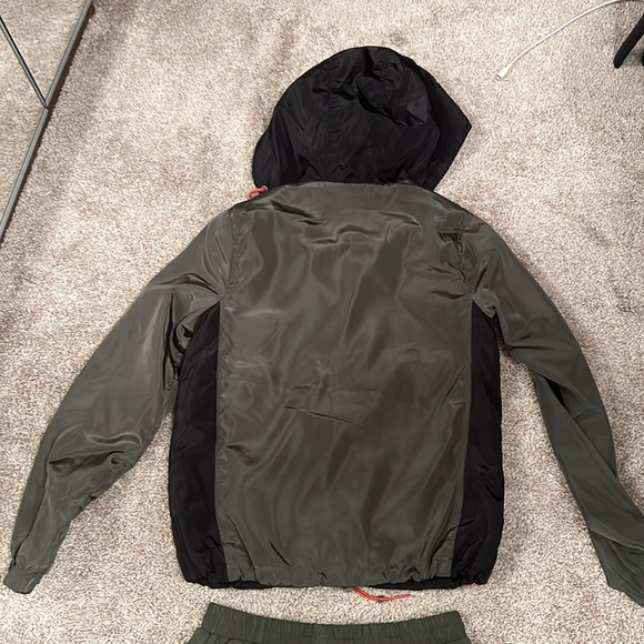 2 pc windbreaker skirt set - Picture 10 of 14